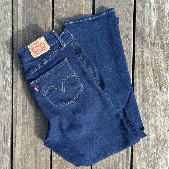 Levi’s Classic Straight Fit Women’s
Jeans | Size 6s W28 L28 - Picture 5 of 11
